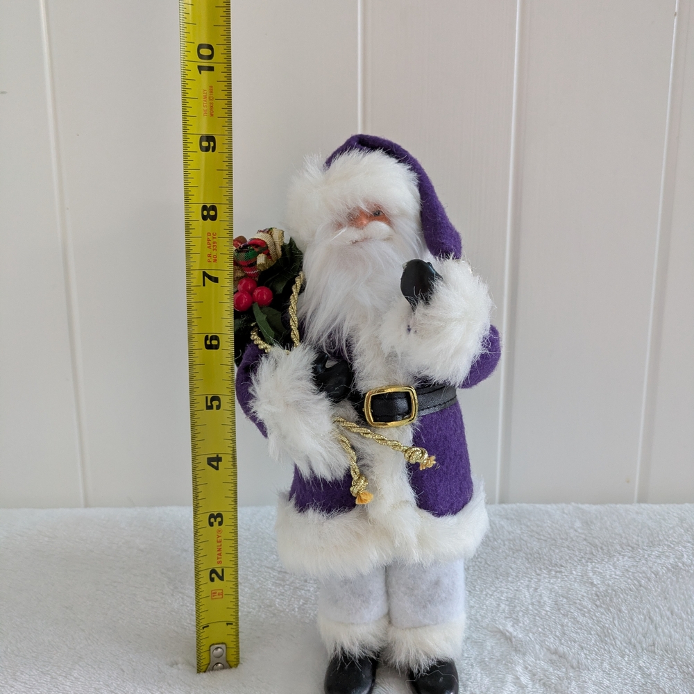 Santa Claus Figurine - Picture 5 of 5